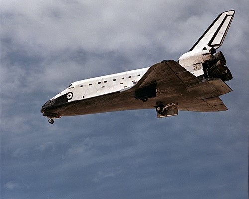 Space Shuttle Atlantis Returns to Earth