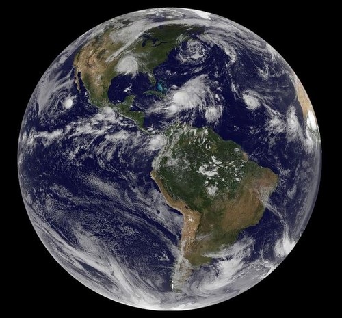 Photo of the entire world from Space