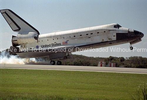 STS-95 Landing (Orbiter Discovery Landing) GPN-2000-000965